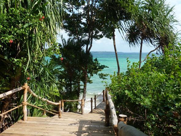Fundu Lagoon - Beach Access 